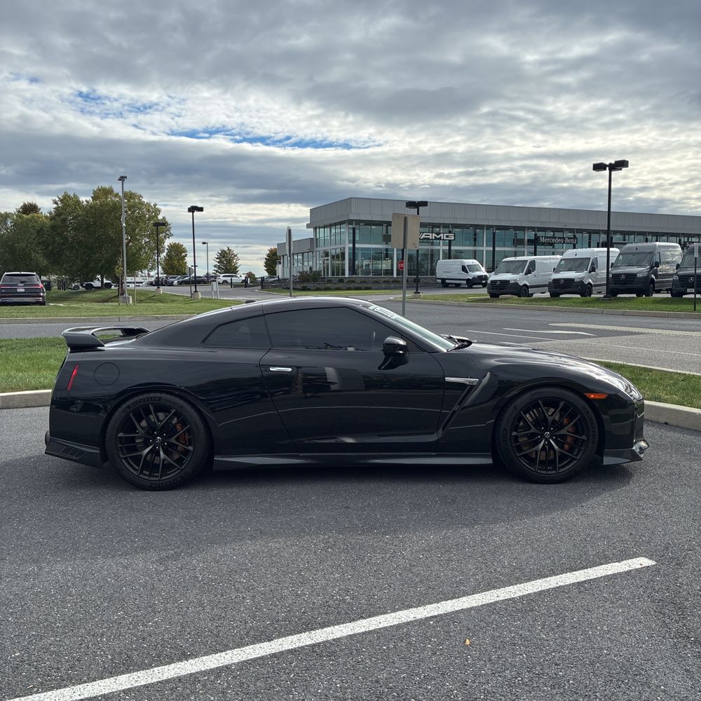 2017 Nissan GT-R Premium