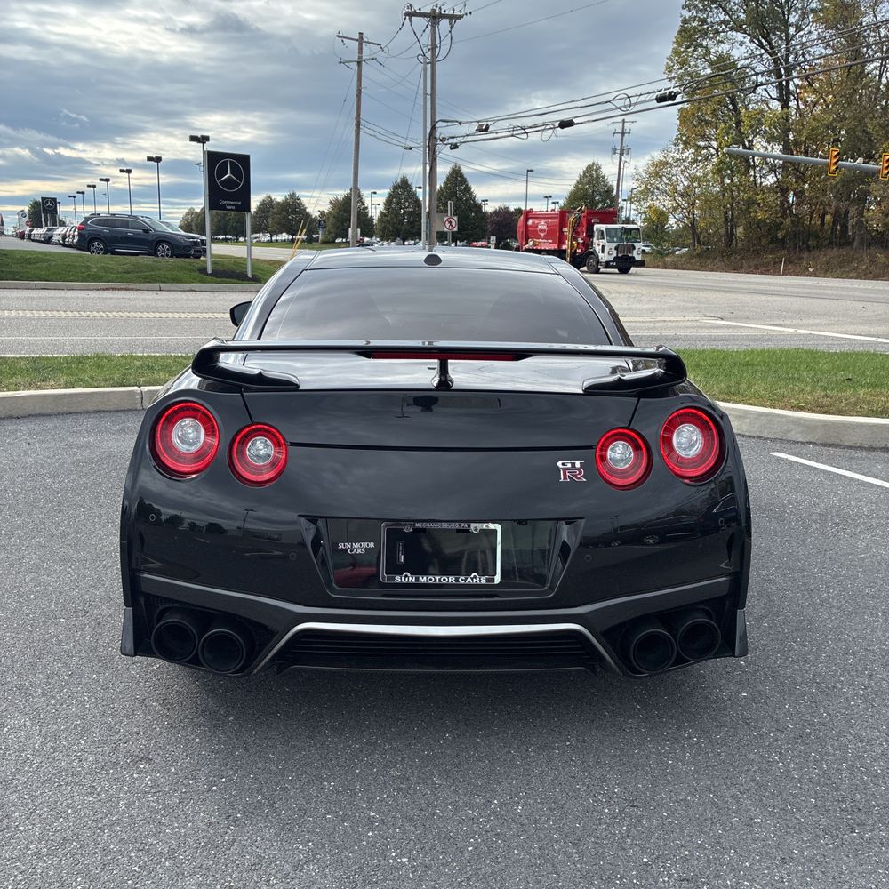 2017 Nissan GT-R Premium