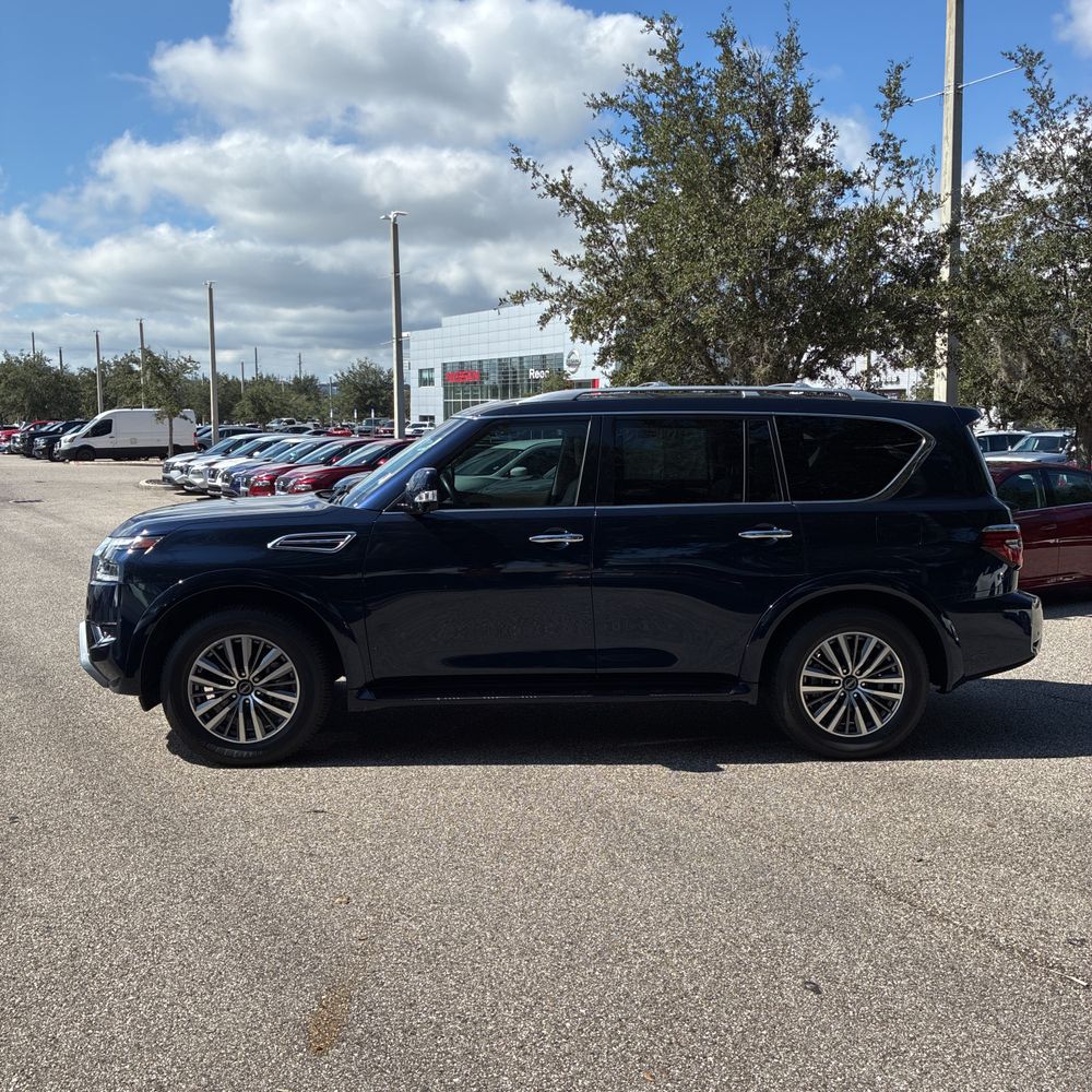 2024 Nissan Armada SL