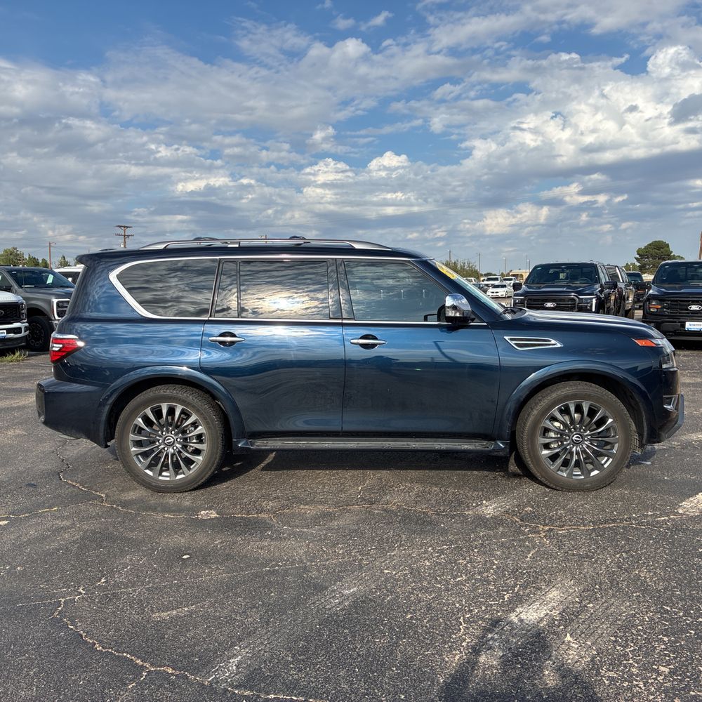 2023 Nissan Armada Platinum