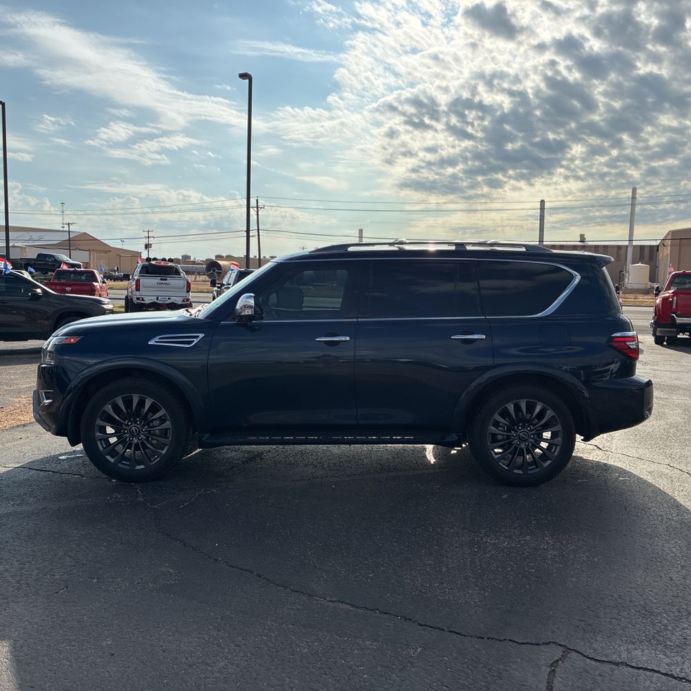 2023 Nissan Armada Platinum