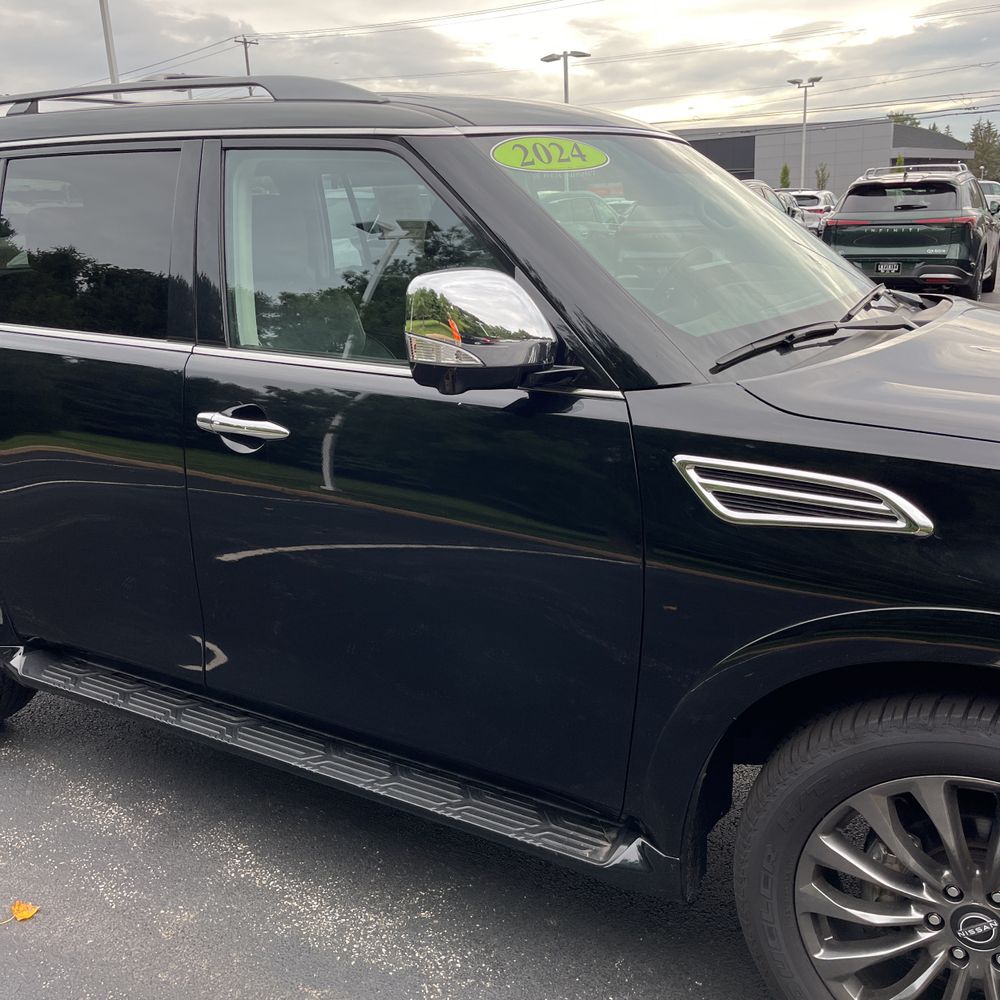2024 Nissan Armada Platinum
