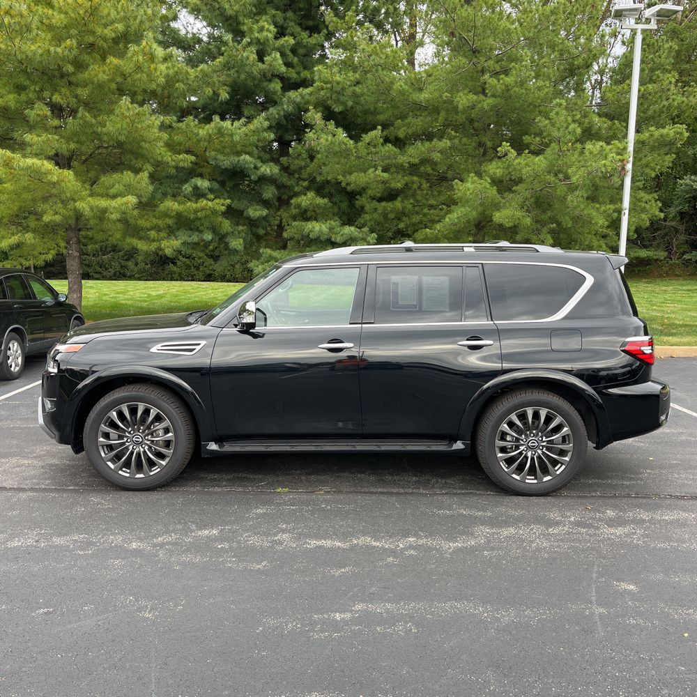 2024 Nissan Armada Platinum