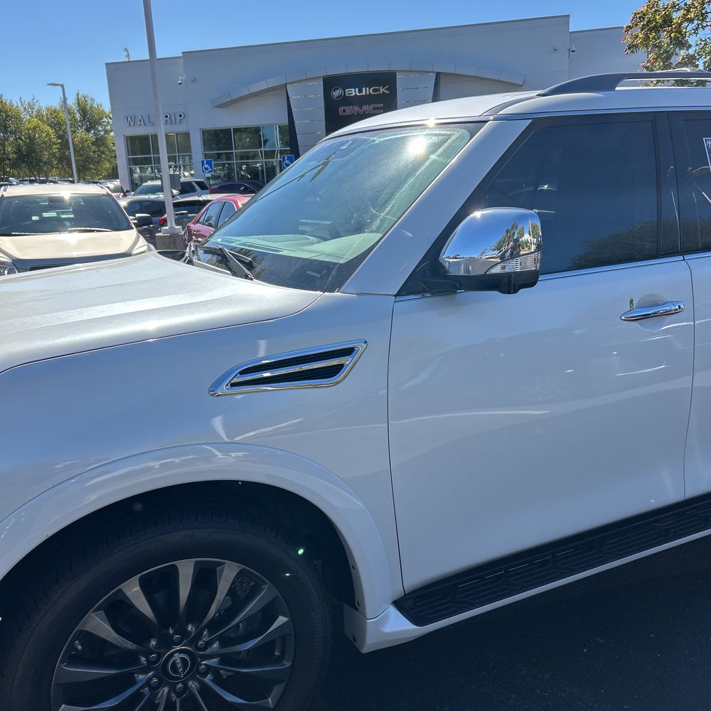 2024 Nissan Armada Platinum