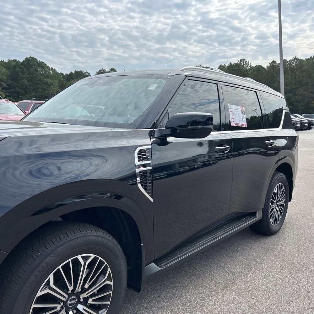 2025 Nissan Armada Platinum