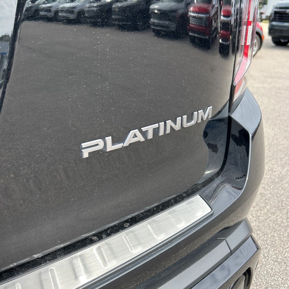 2025 Nissan Armada Platinum