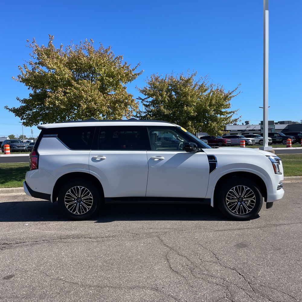 2025 Nissan Armada Platinum