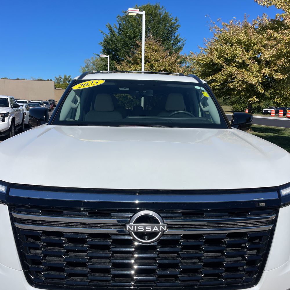 2025 Nissan Armada Platinum