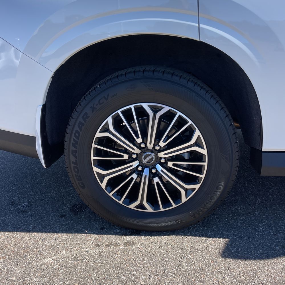 2025 Nissan Armada Platinum