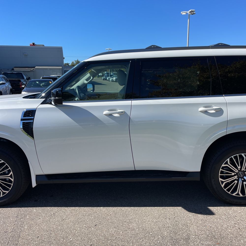 2025 Nissan Armada Platinum
