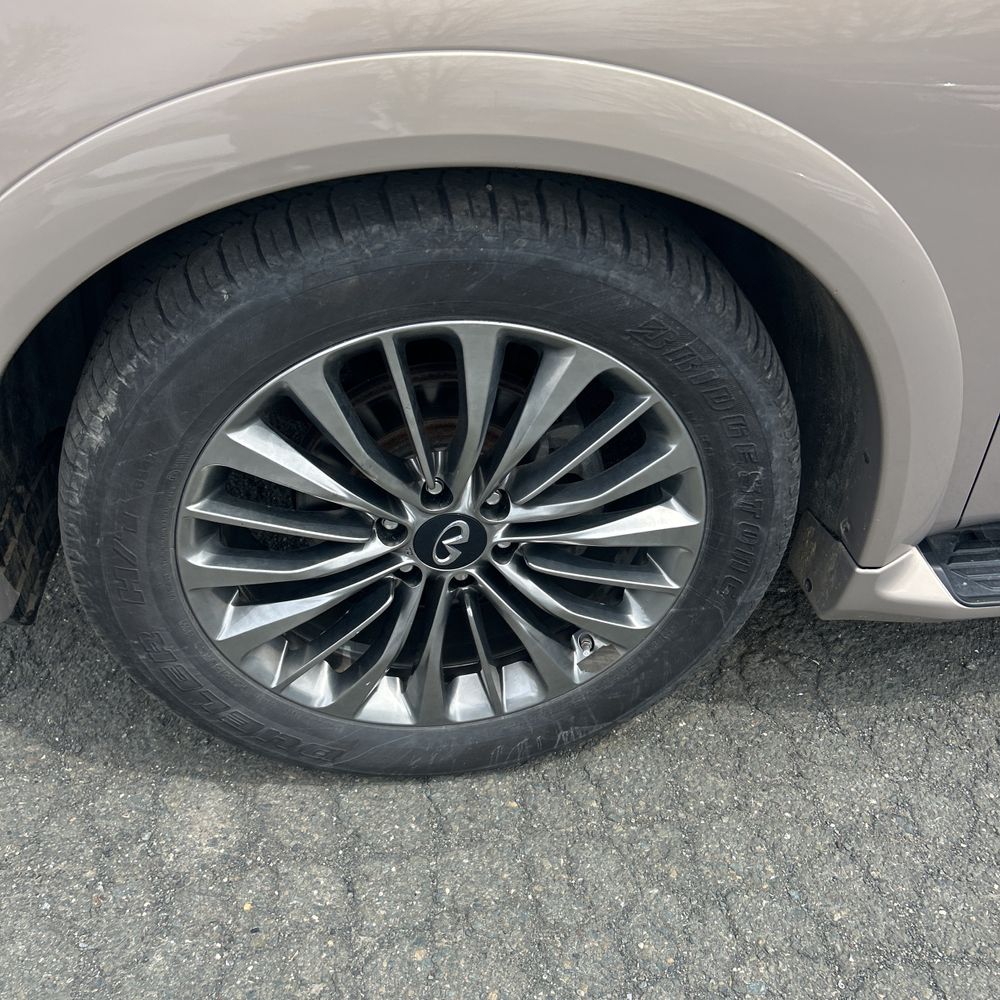 2021 INFINITI QX80 Sensory