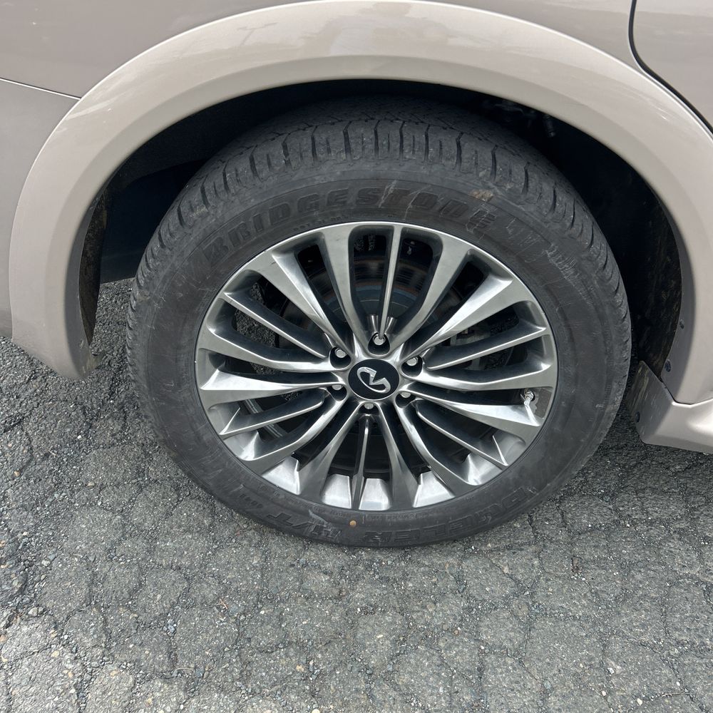 2021 INFINITI QX80 Sensory