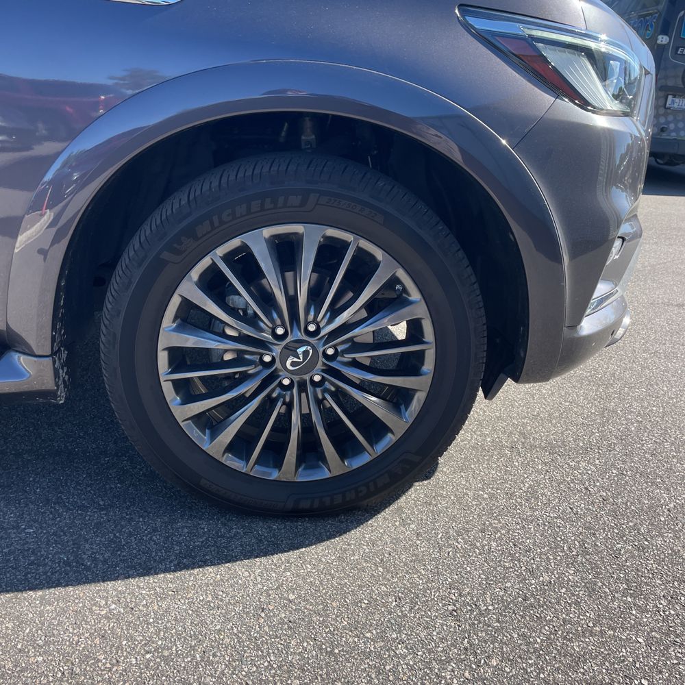 2023 INFINITI QX80 Sensory