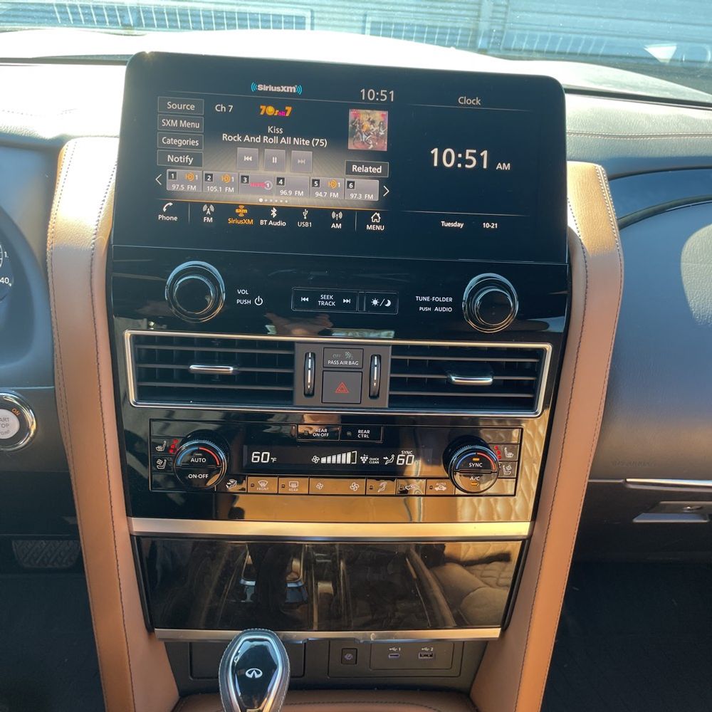 2023 INFINITI QX80 Sensory