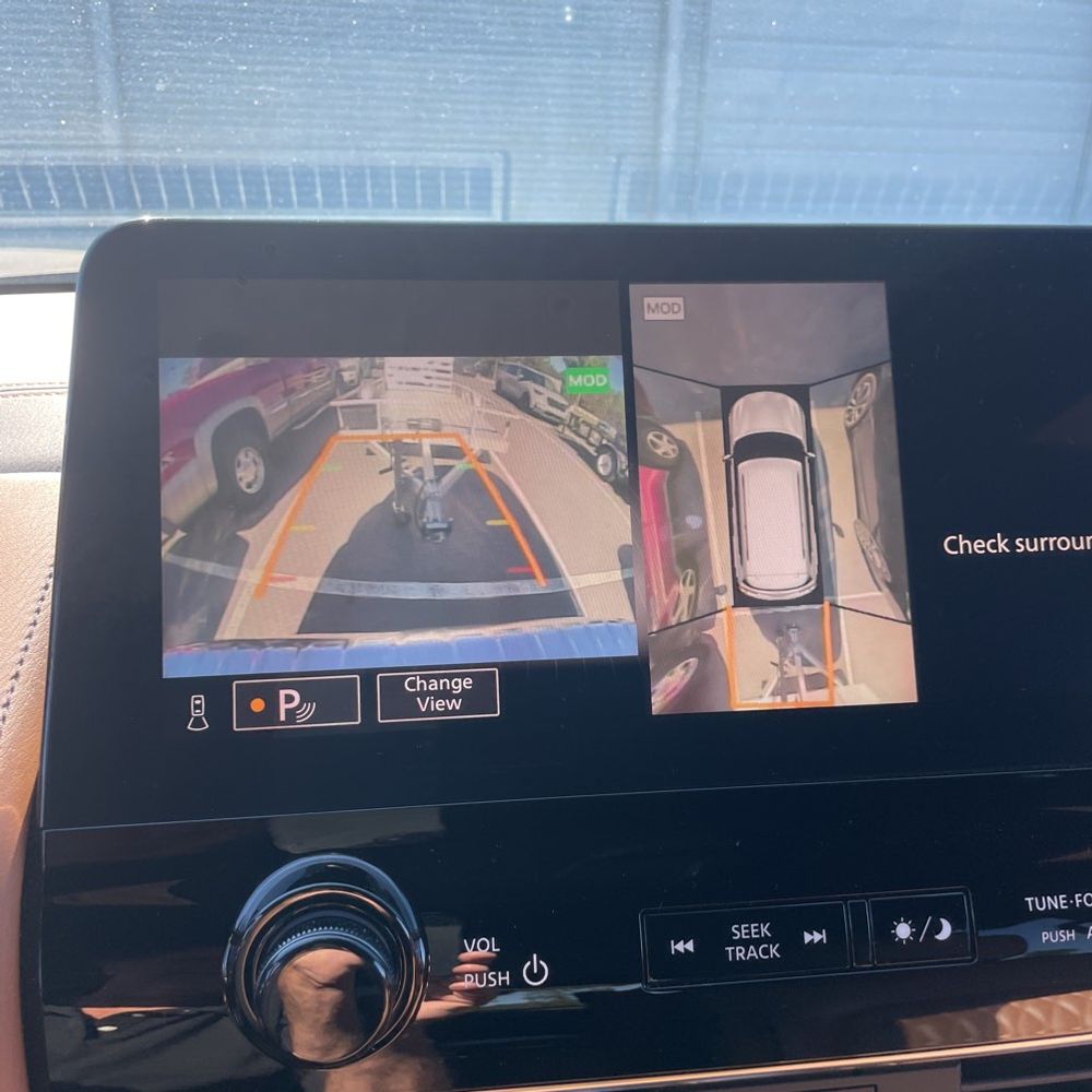 2023 INFINITI QX80 Sensory