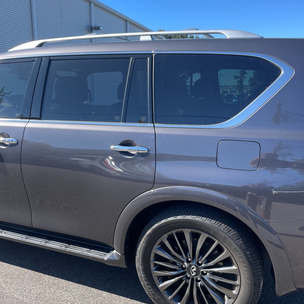 2023 INFINITI QX80 Sensory