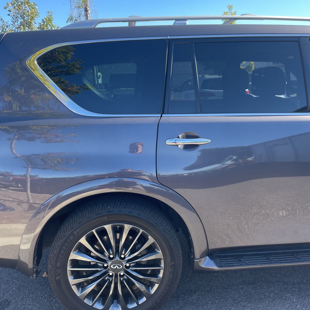 2023 INFINITI QX80 Sensory