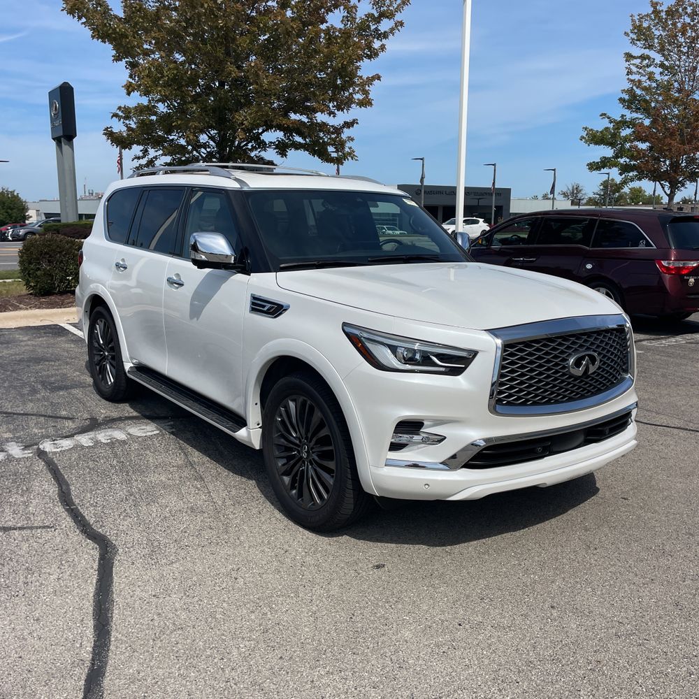 2024 INFINITI QX80 Premium Select