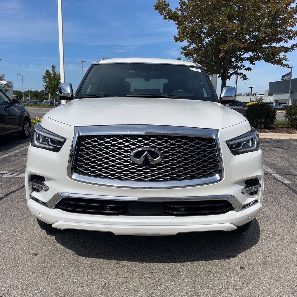 2024 INFINITI QX80 Premium Select