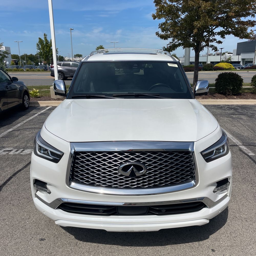 2024 INFINITI QX80 Premium Select