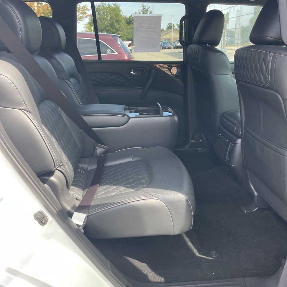 2024 INFINITI QX80 Premium Select
