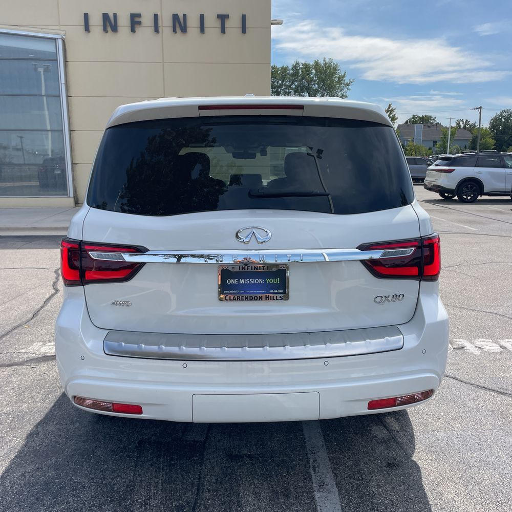 2024 INFINITI QX80 Premium Select