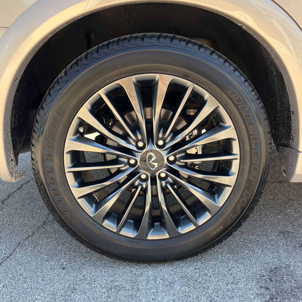 2023 INFINITI QX80 Sensory