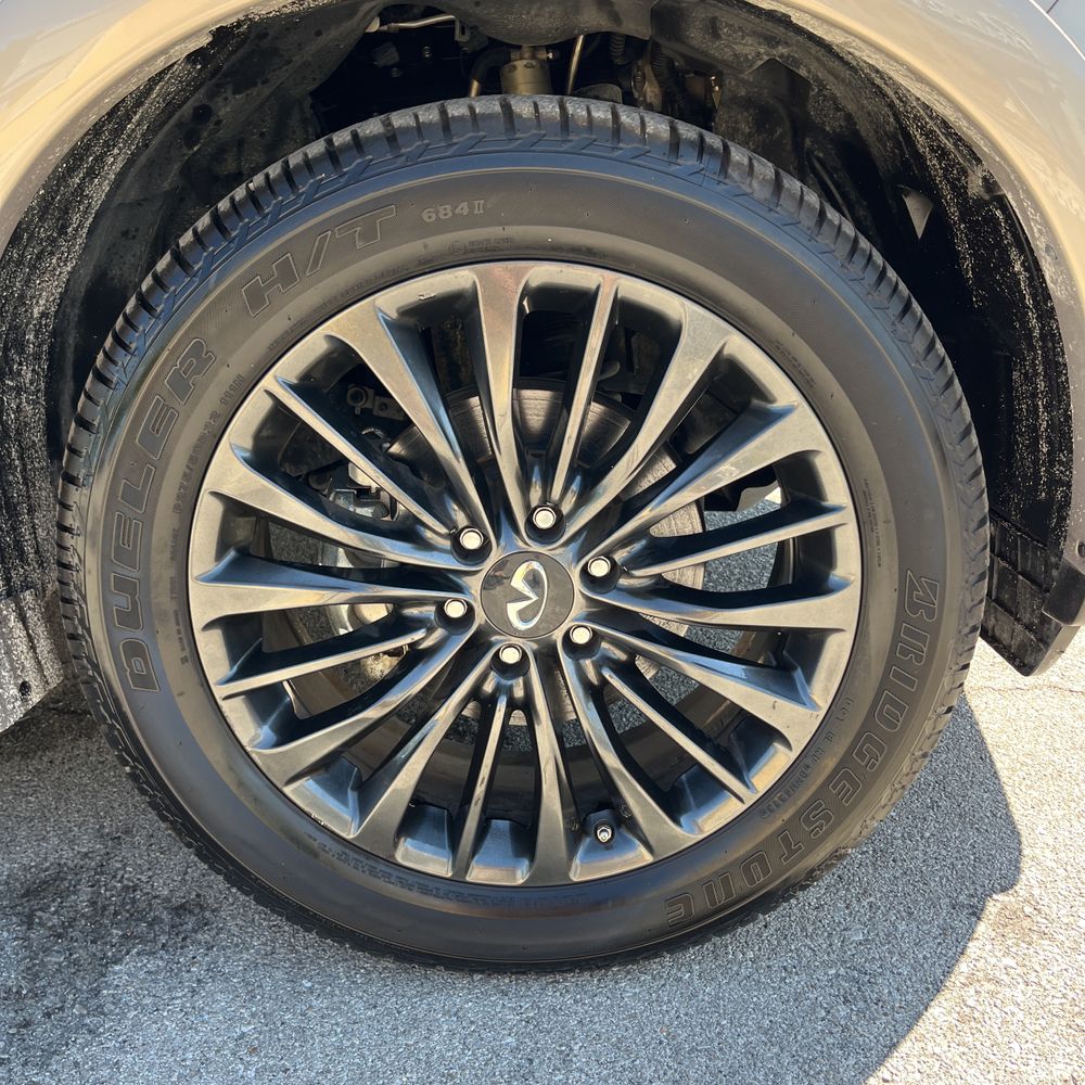 2023 INFINITI QX80 Sensory