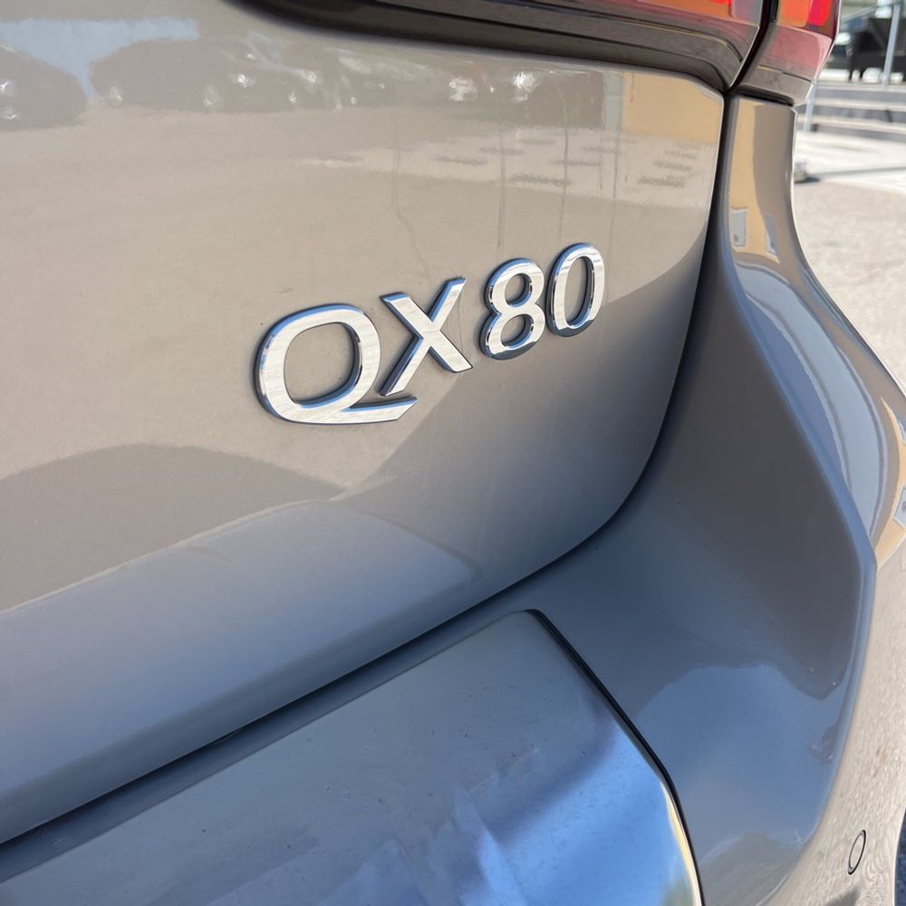2023 INFINITI QX80 Sensory