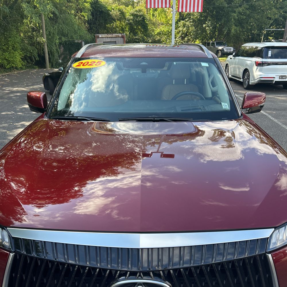 2025 INFINITI QX80 Luxe