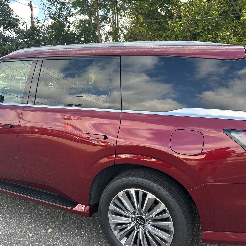 2025 INFINITI QX80 Luxe