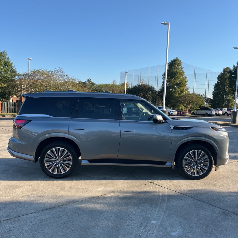 2025 INFINITI QX80 Sensory