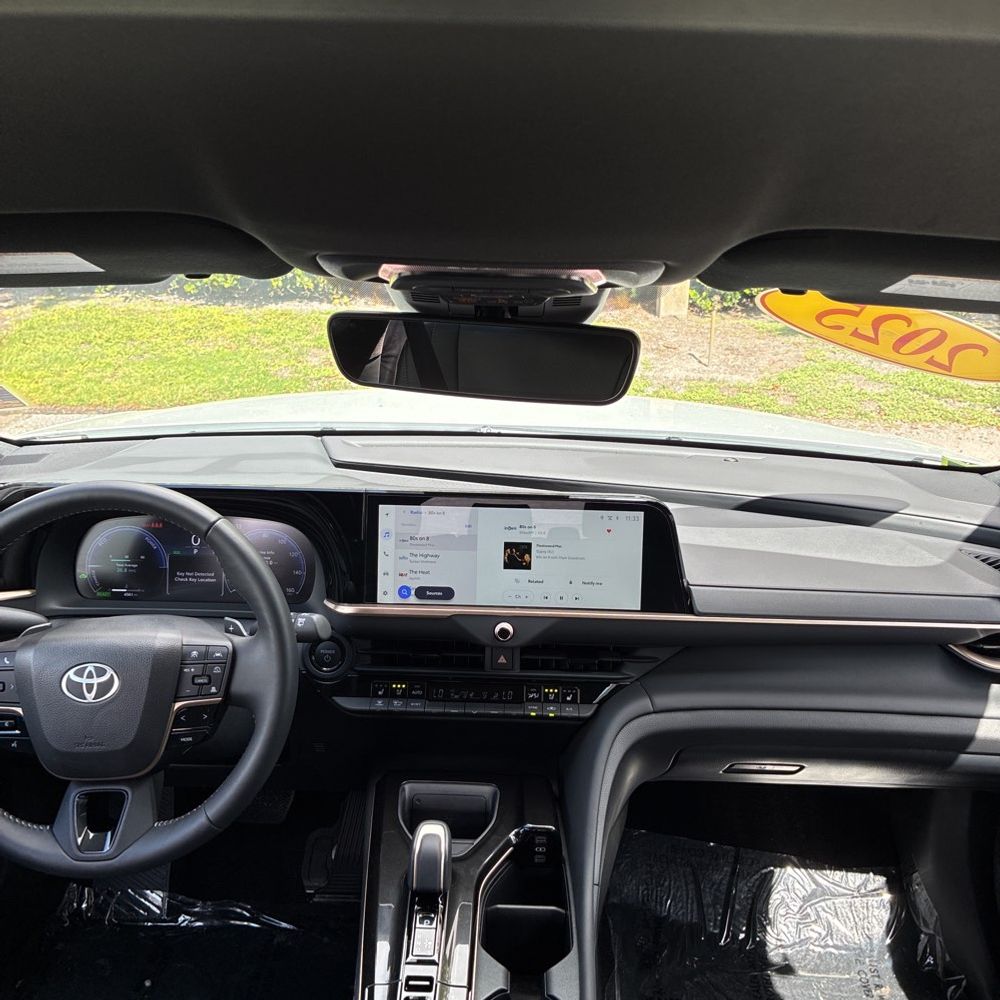 2025 Toyota Crown Signia XLE