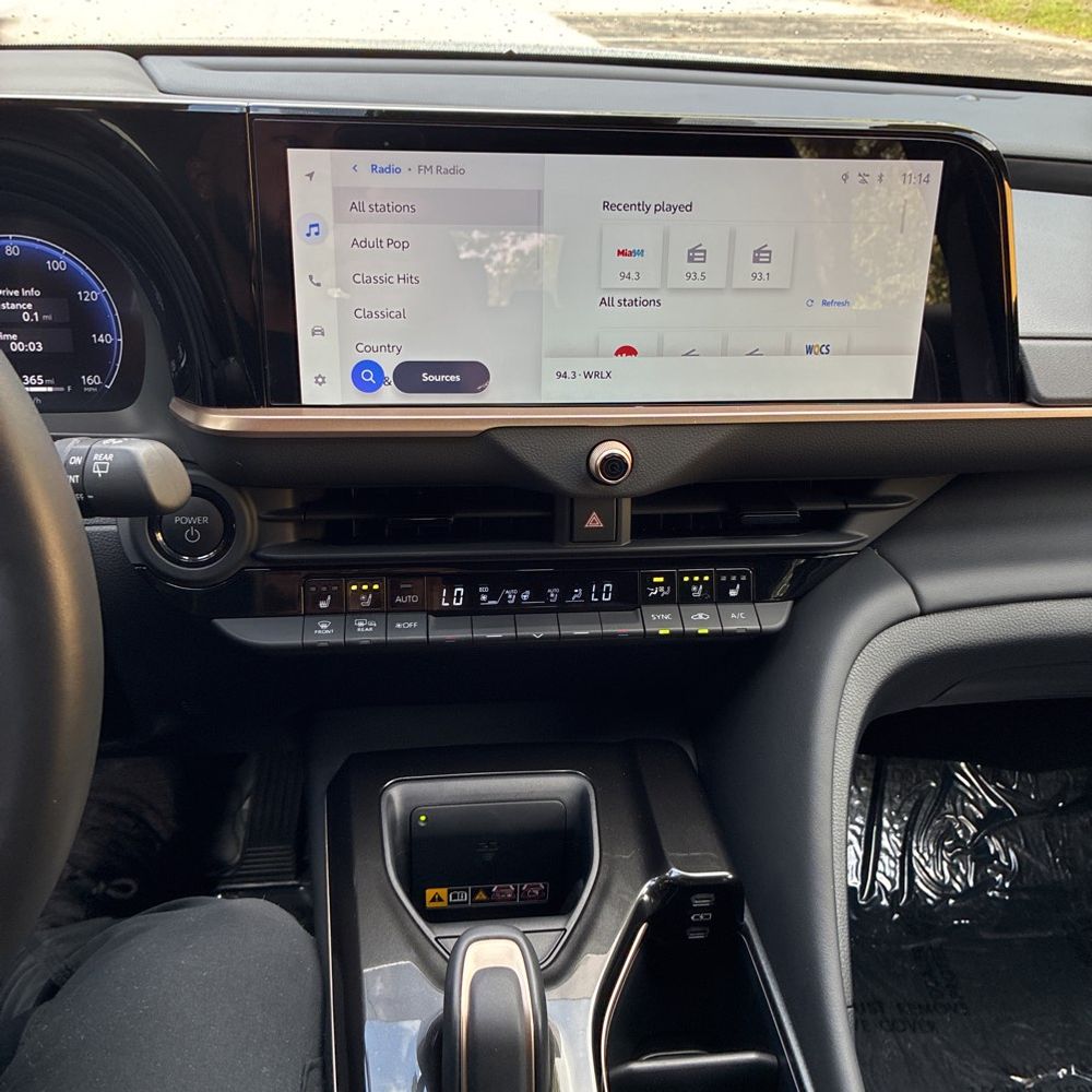 2025 Toyota Crown Signia XLE