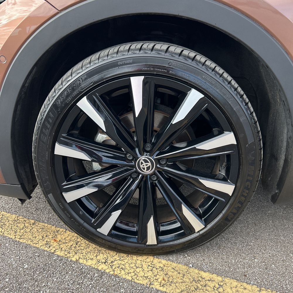 2023 Toyota Crown Platinum
