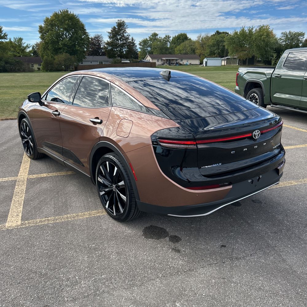 2023 Toyota Crown Platinum