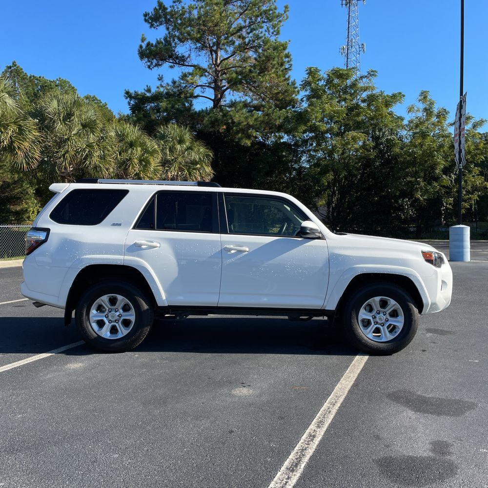 2024 Toyota 4Runner SR5