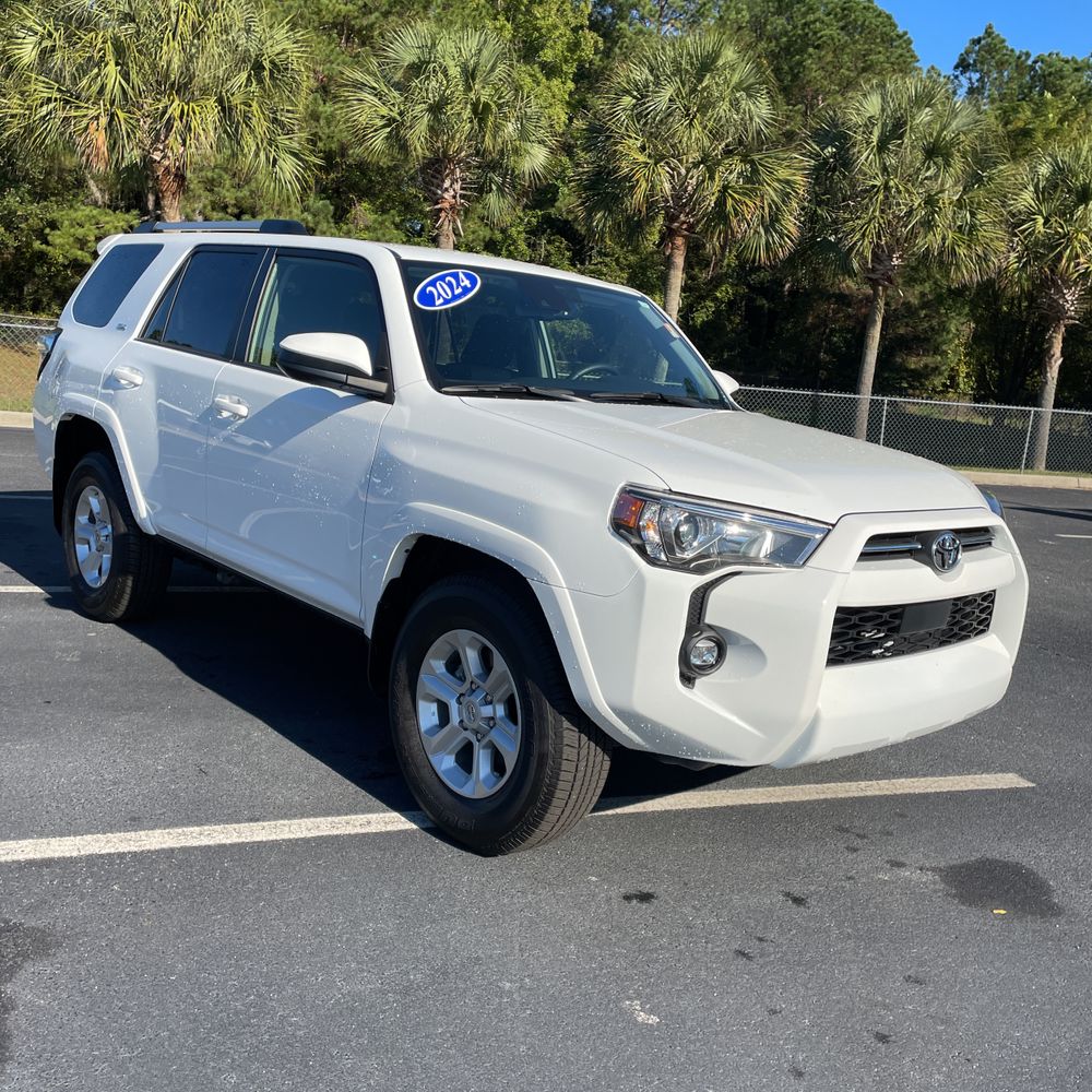 2024 Toyota 4Runner SR5