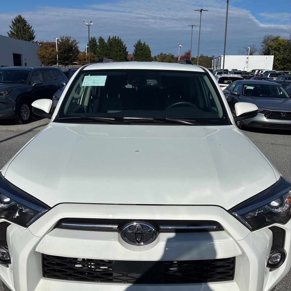 2024 Toyota 4Runner SR5