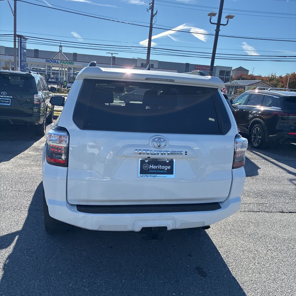 2024 Toyota 4Runner SR5