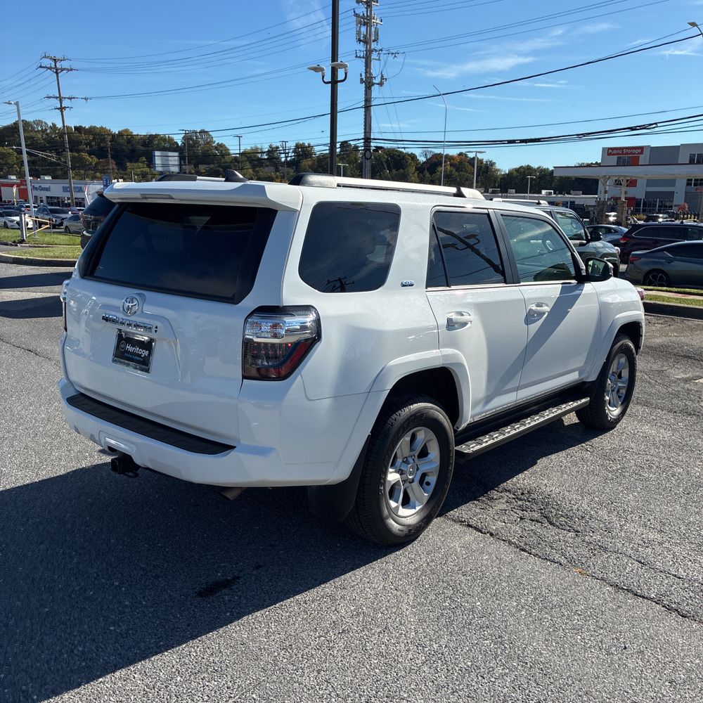 2024 Toyota 4Runner SR5