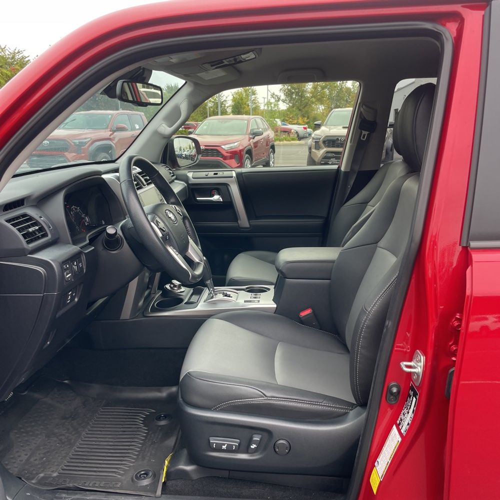 2024 Toyota 4Runner SR5 Premium