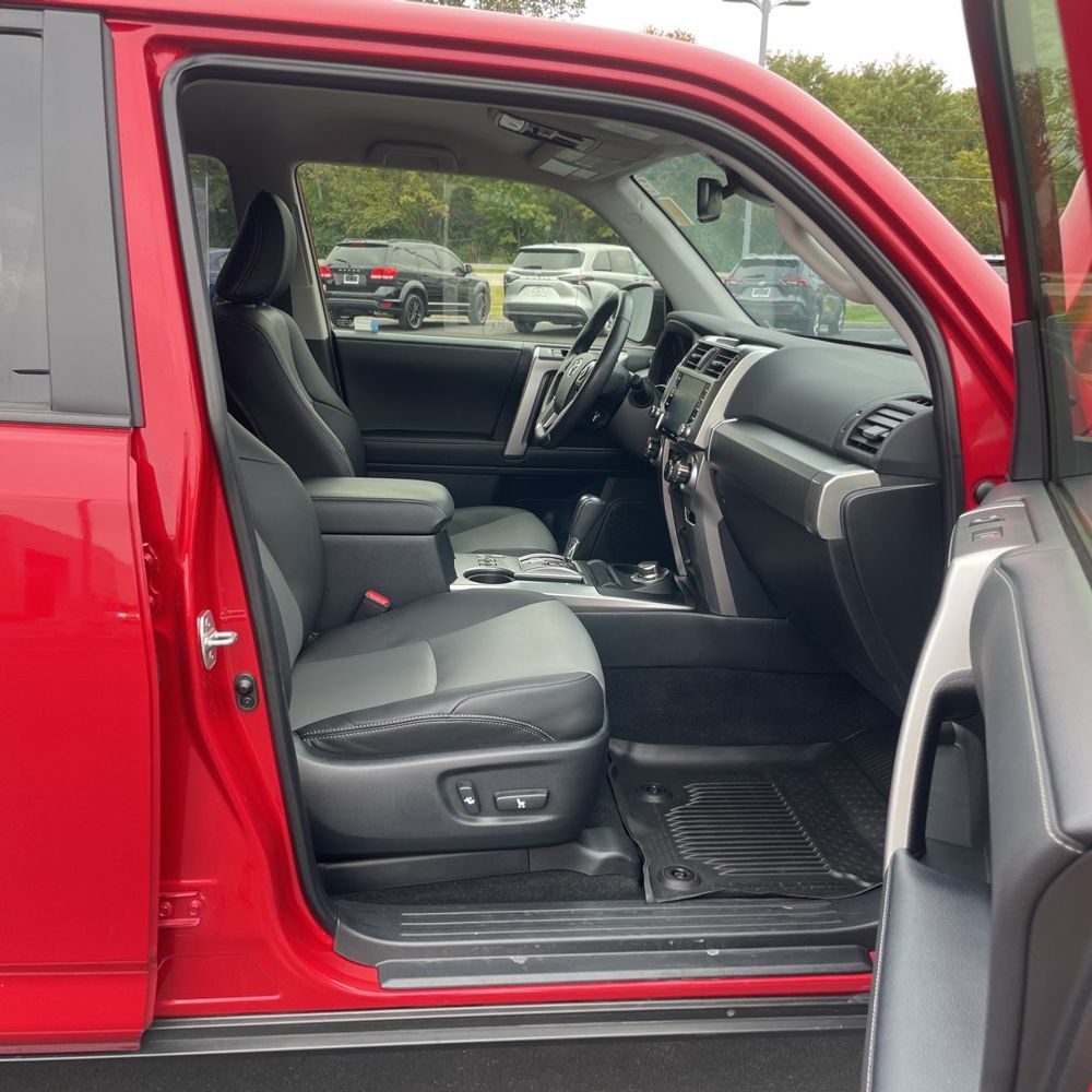 2024 Toyota 4Runner SR5 Premium
