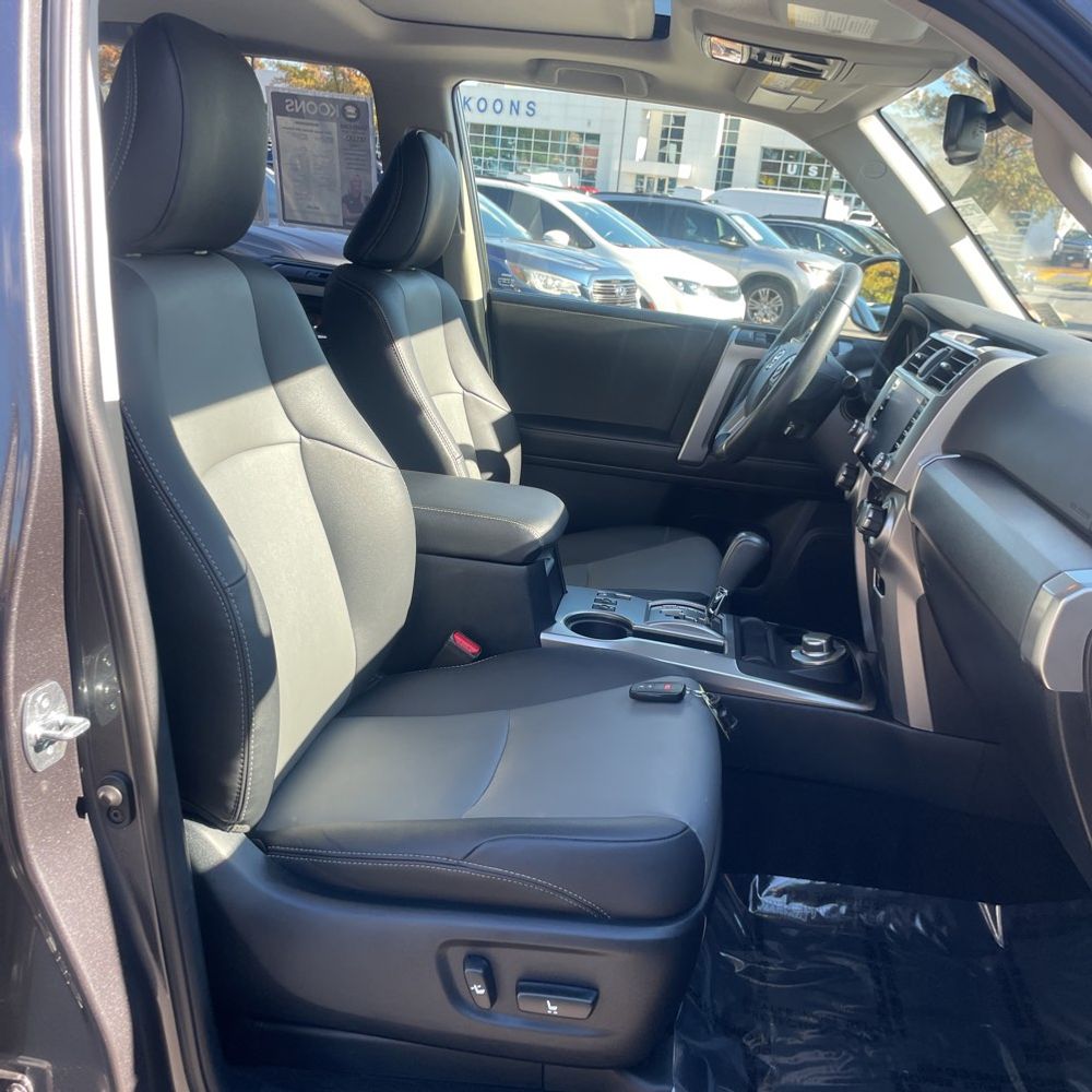 2022 Toyota 4Runner SR5 Premium
