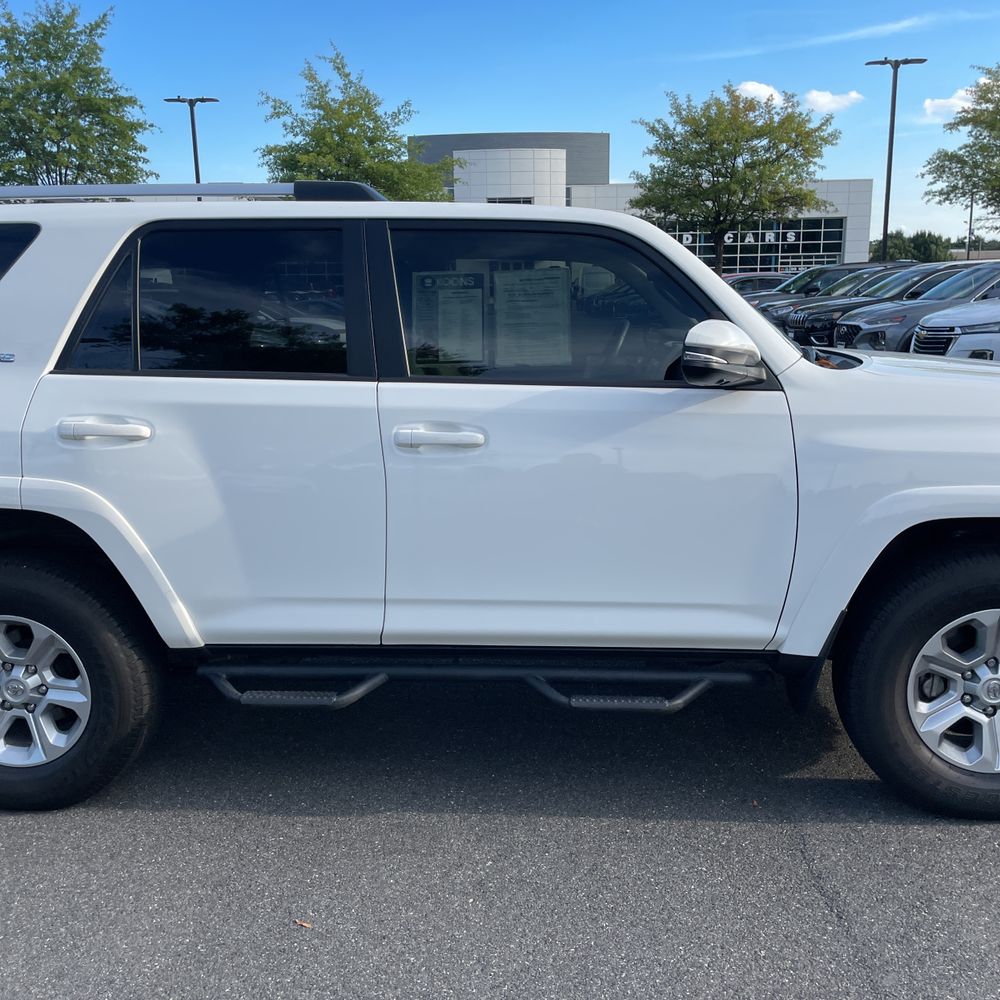 2022 Toyota 4Runner SR5 Premium