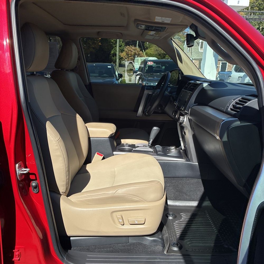 2023 Toyota 4Runner SR5 Premium