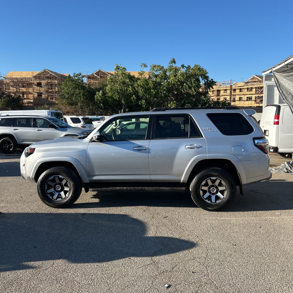 2024 Toyota 4Runner TRD Off-Road