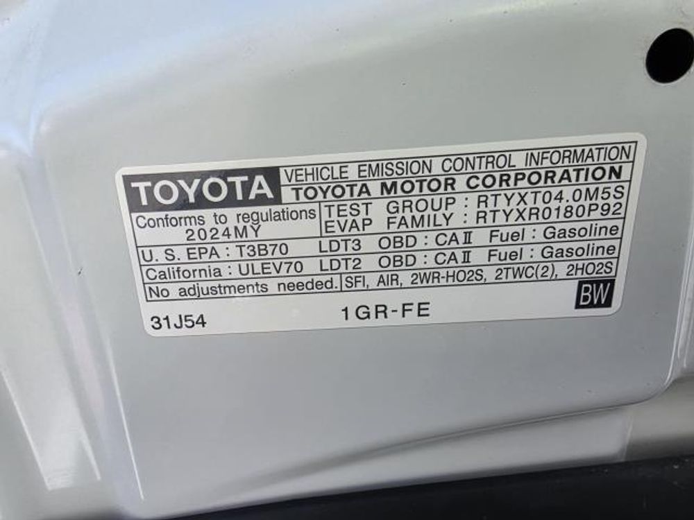2024 Toyota 4Runner TRD Off Road