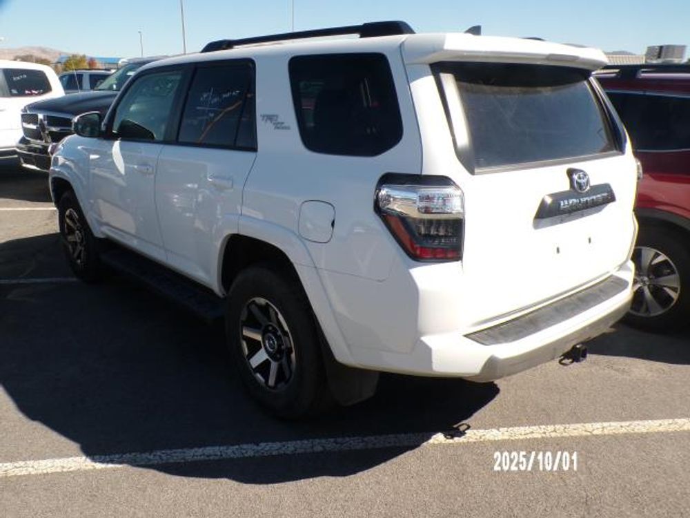 2024 Toyota 4Runner TRD Off Road