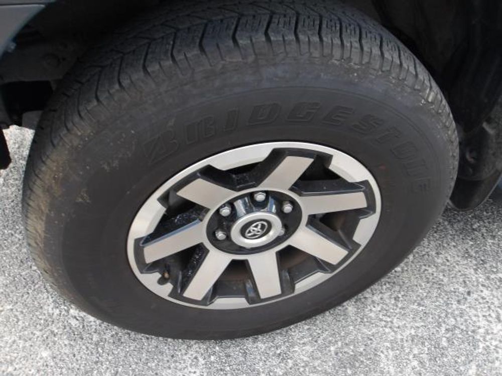 2024 Toyota 4Runner TRD Off Road